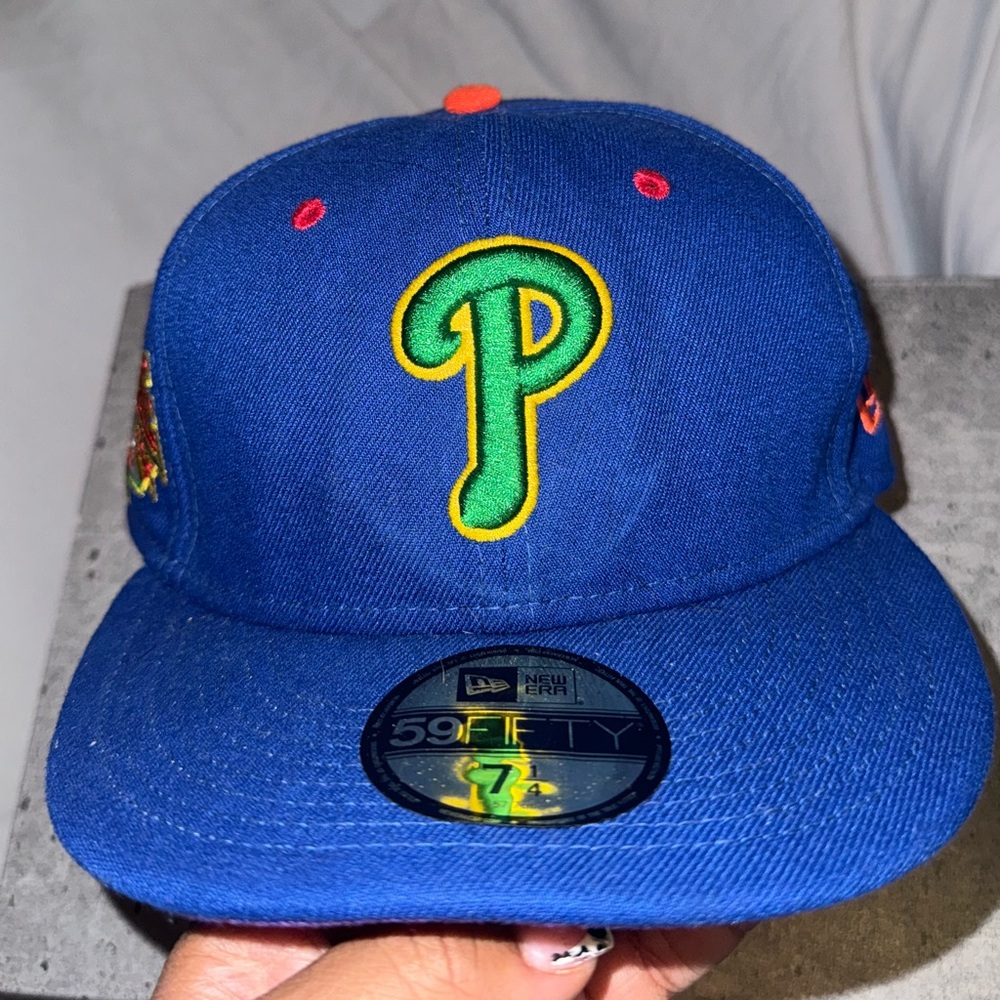fitted caps